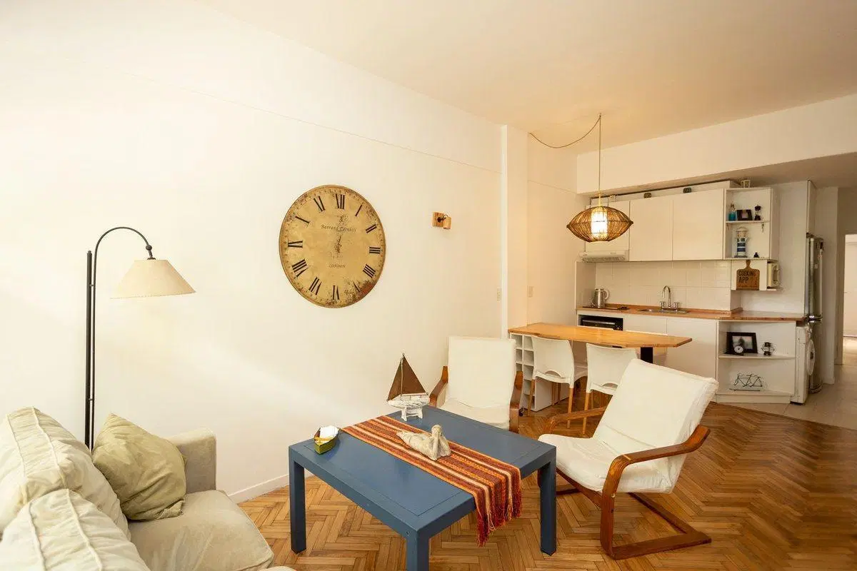 VENTA DEPTO 2 AMB. REFACCIONADO  ACASSUSO 3