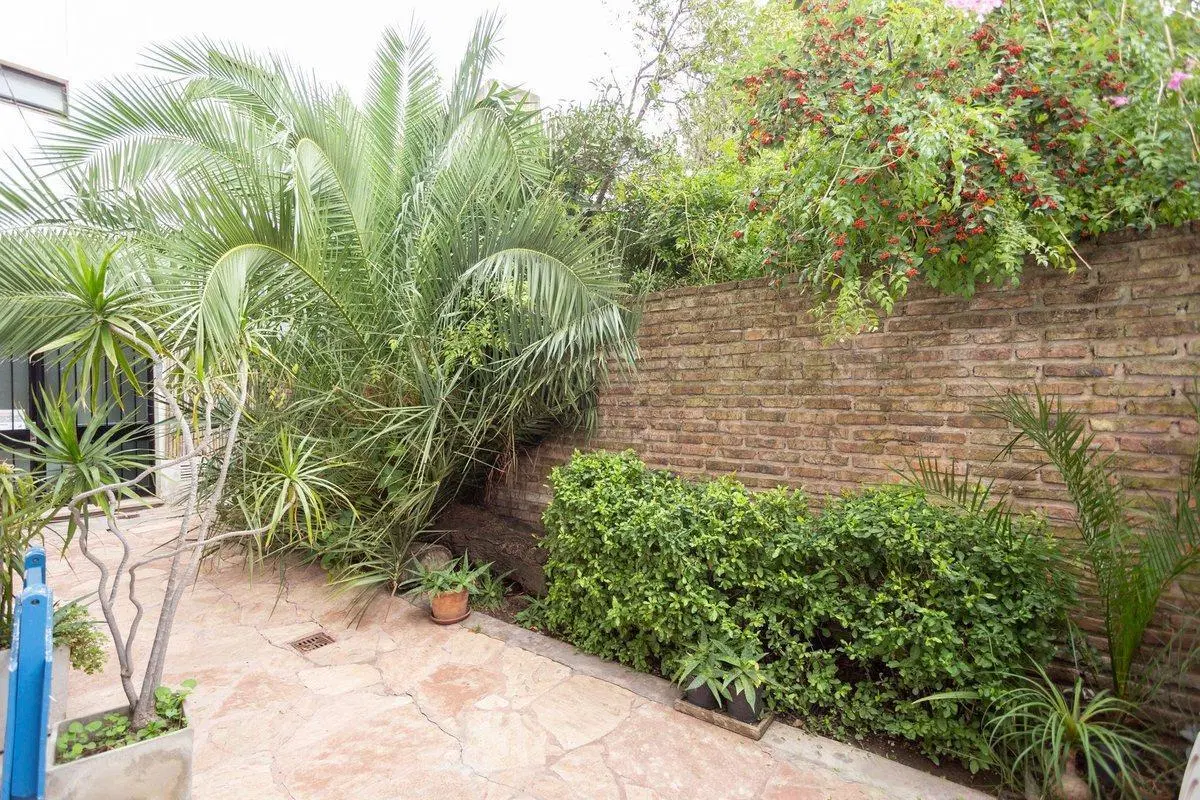 VENTA DEPTO 2 AMB. REFACCIONADO  ACASSUSO 4