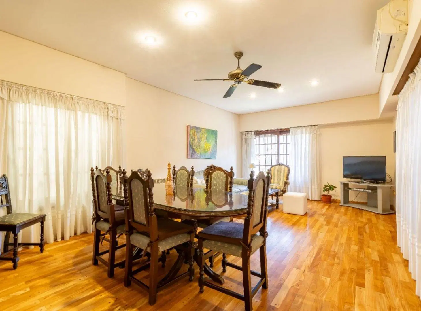 VENTA CASA 6 AMB OLIVOS ROCHE COCHERA Y JARDIN 3
