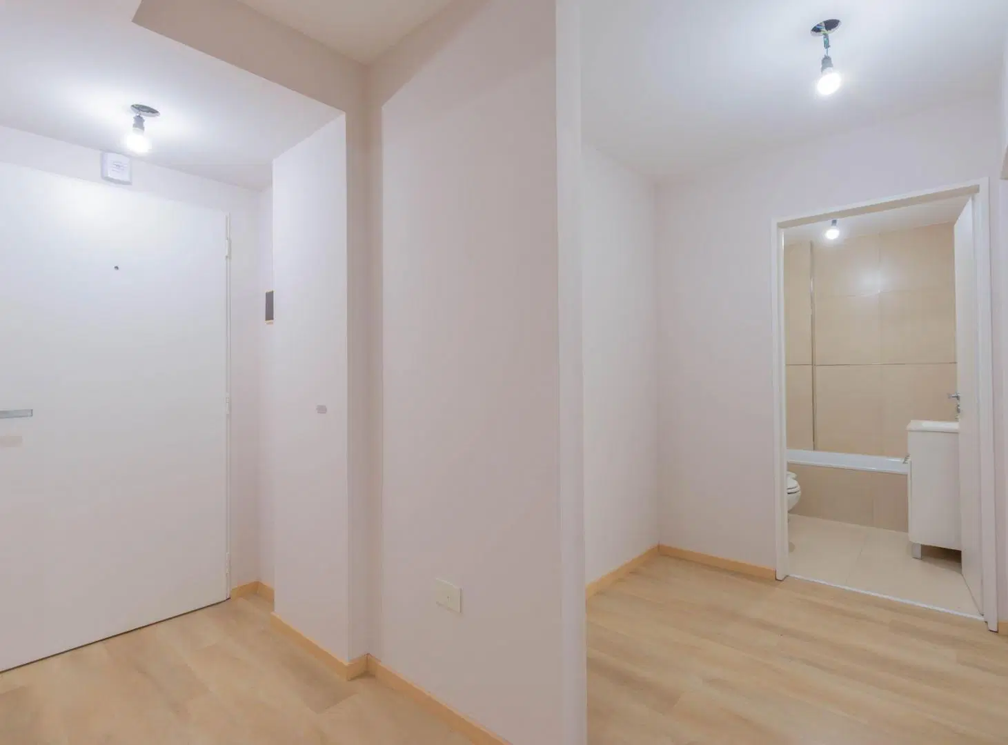 ALQUILER - 2 AMBIENTES - BALCON - CABALLITO 3