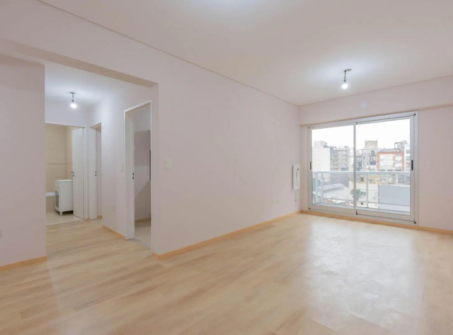 ALQUILER - 2 AMBIENTES - BALCON - CABALLITO 5