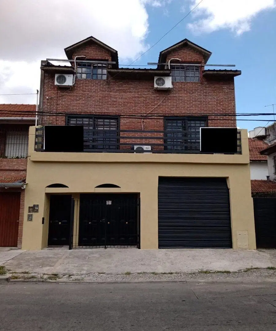 VENTA LOCAL O DEPOSITO CON VIVIENDA VILLA ADELINA 4