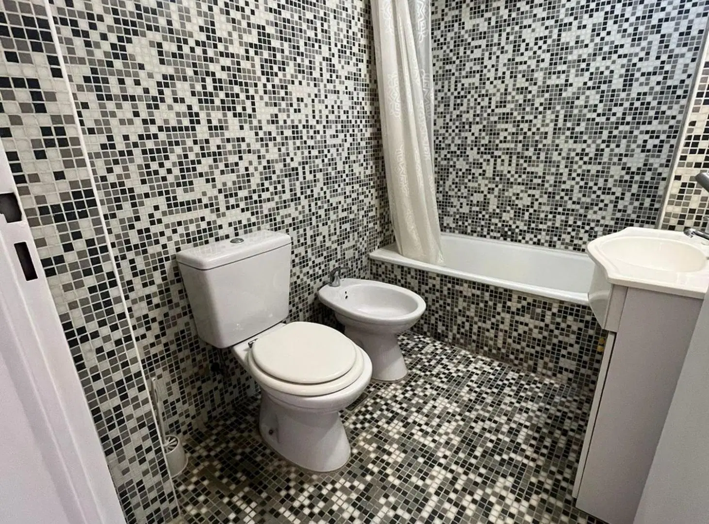 ALQUILER MONOAMBIENTE CON BALCON SAN CRISTOBAL 4