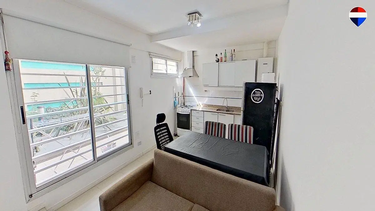 VENTA Departamento 2 amb en 2 plantas P. PATRICIOS 3