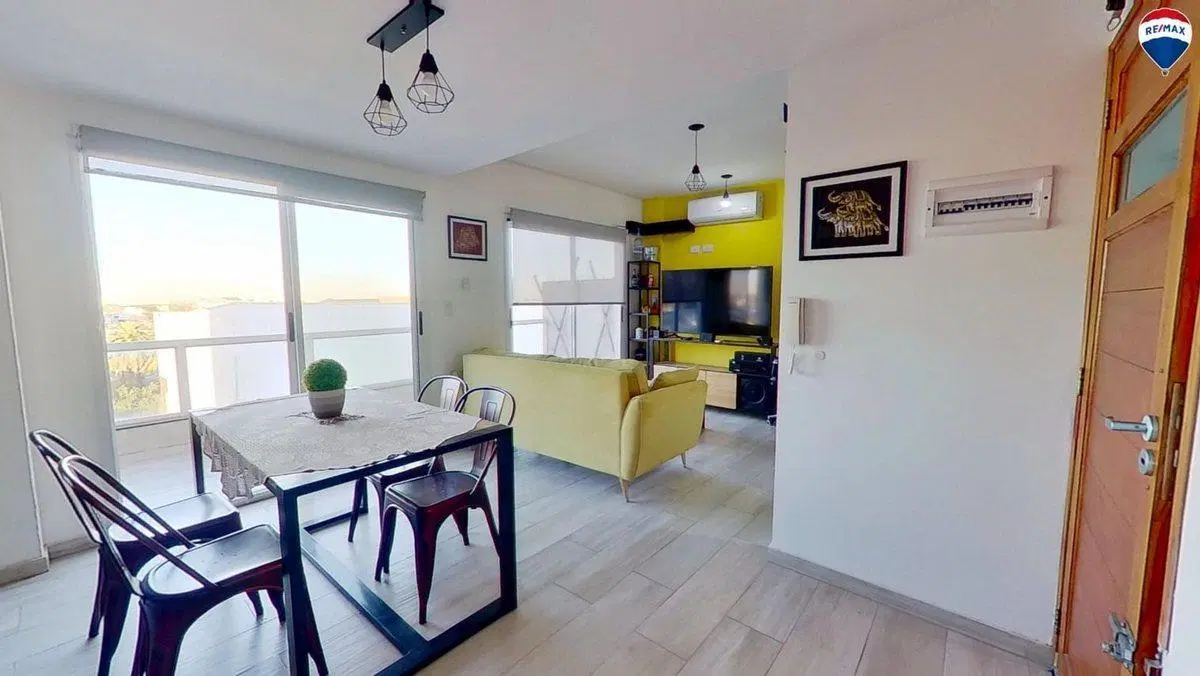 VENTA DEPTO. 3 AMB. BALCON Y COCHERA CIUDADELA 2