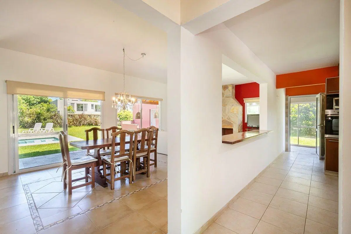 VENTA CASA HARAS SANTA MARIA, BARRIO LAS LOMAS. 5