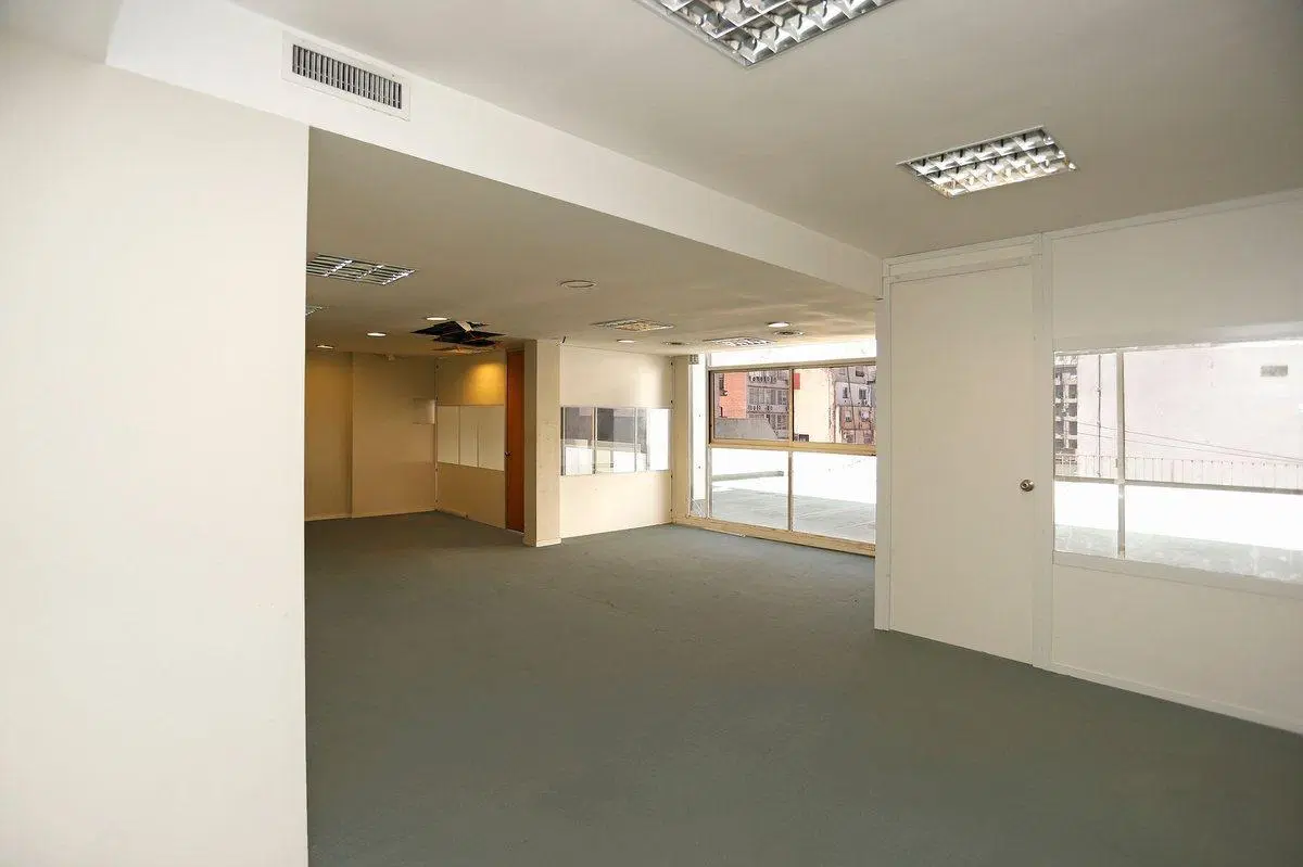 ALQUILER OFICINAS / CONSULTORIOS - BARRIO NORTE 4