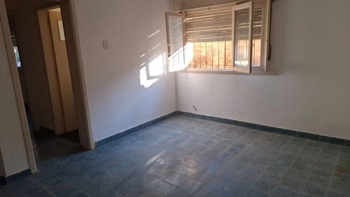 CASA 3 AMB PATIO, JARDIN Y TERRAZA EN CASEROS 4