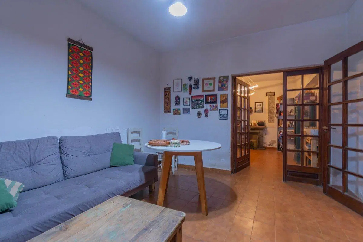 CASA DE 7 AMBIENTES EN VENTA CON TERRAZA 3