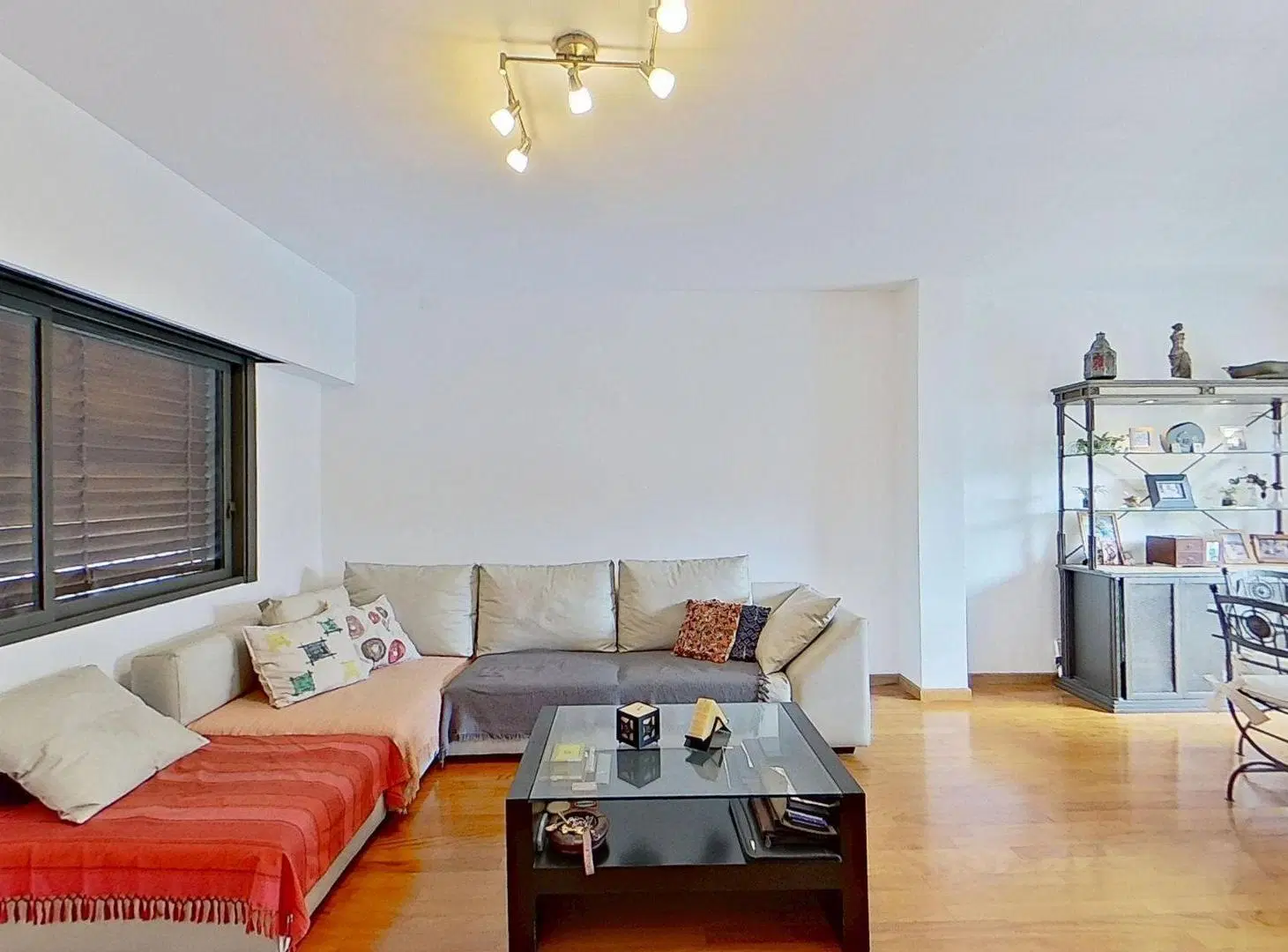 CASA VENTA FLORIDA 5 AMB COCHERA JARDIN PILETA 3