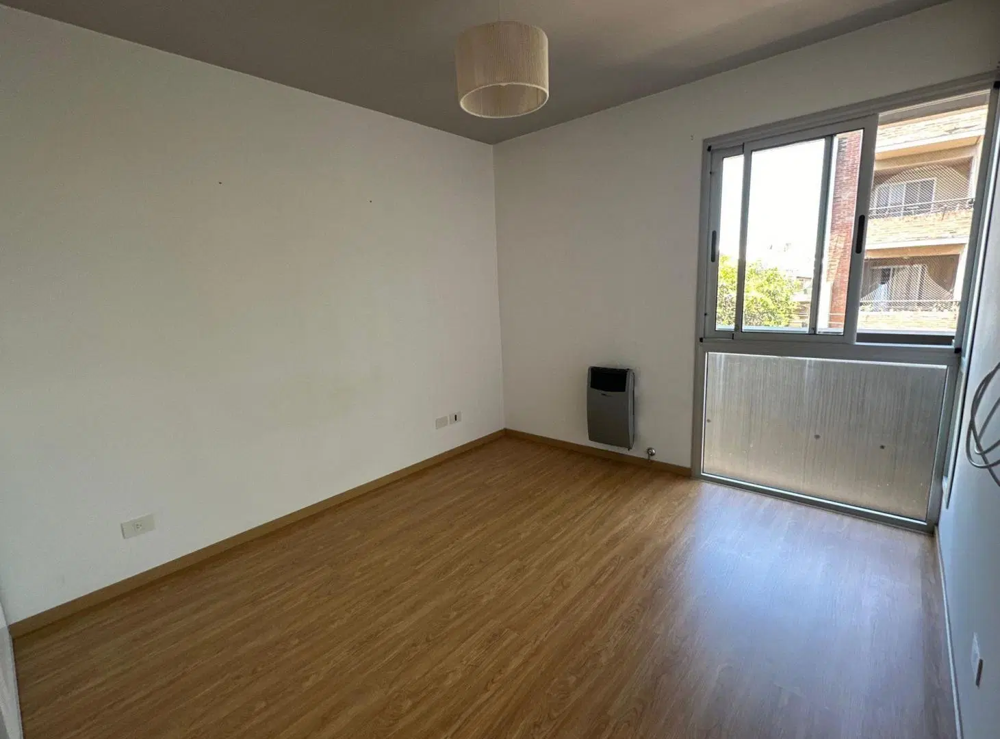 VENTA DEPARTAMENTO 2 AMB SAN FERNANDO BALC / COCH. 4