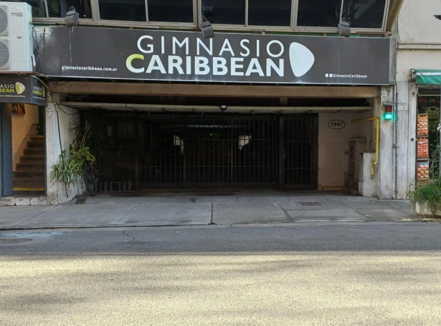 VENTA COCHERA FIJA PALERMO 3