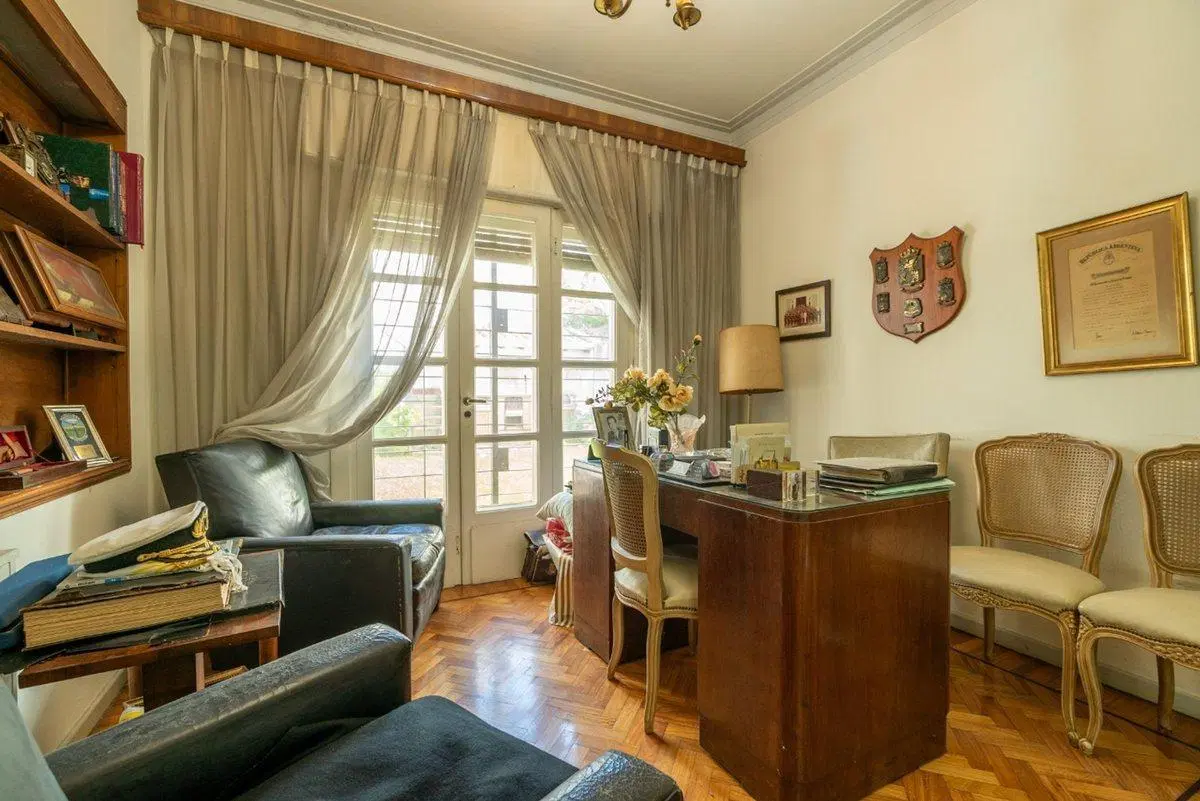 VENTA CASA MARTINEZ 7 AMB 4 DORMITORIOS JARDIN 5