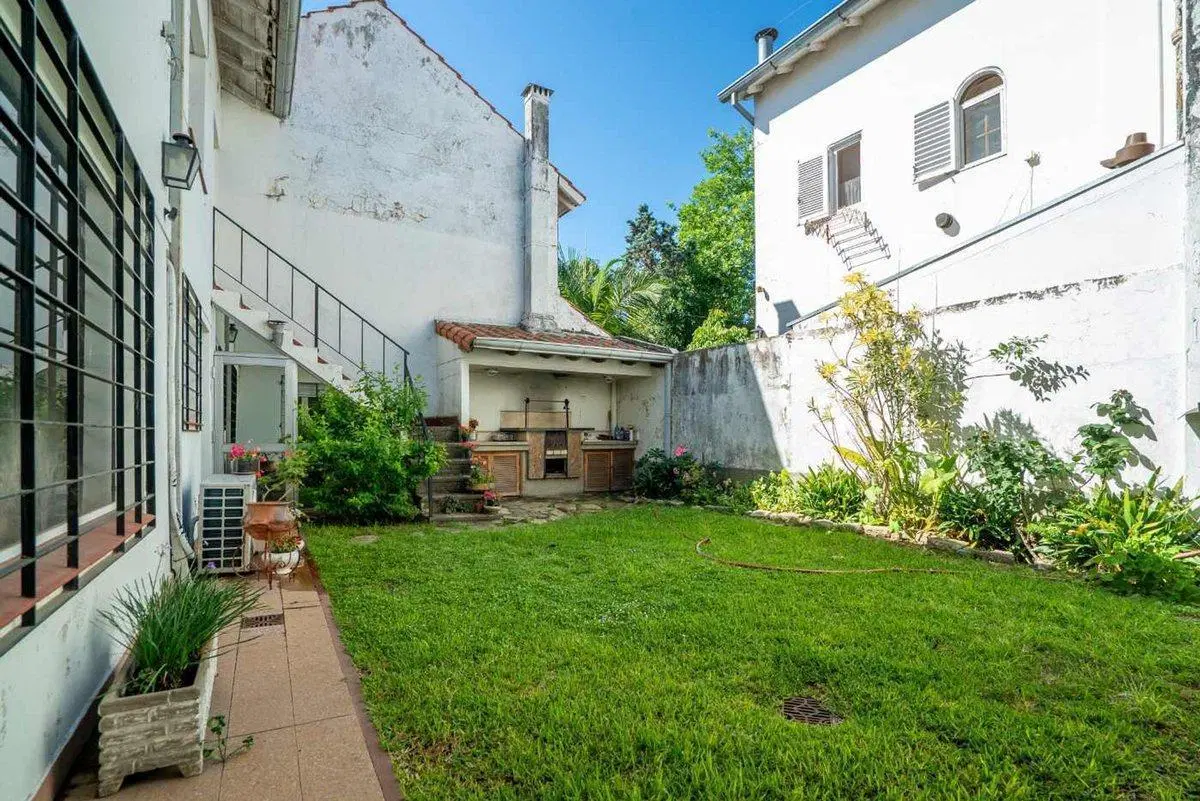 VENTA CASA MARTINEZ 7 AMB 4 DORMITORIOS JARDIN 3