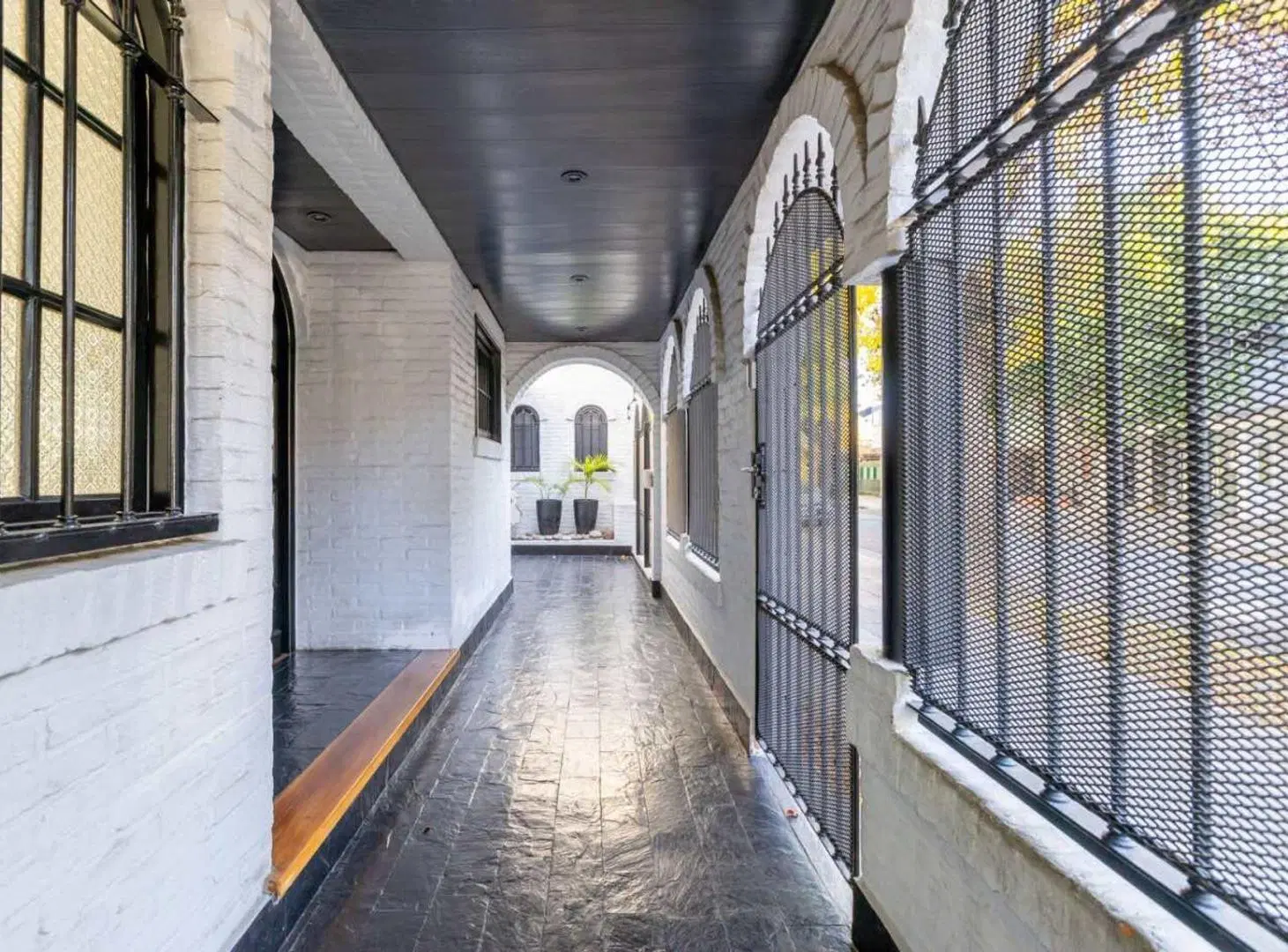 VENTA CASA A NUEVO C/2 SUITES/ COCH 3 AUTOS DEVOTO 2