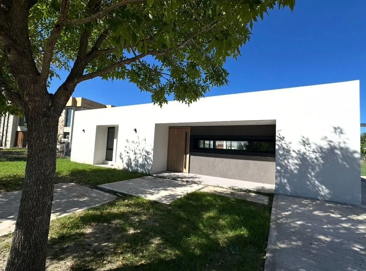 Casa en Venta Area 1 San Sebastián- Pilar, Zelaya 3