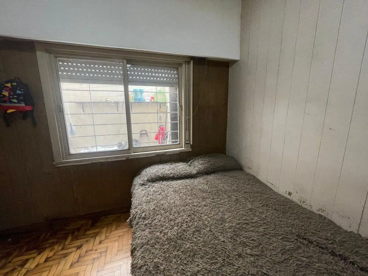 VENTA DEPARTAMENTO 3 AMBIENTES CON COCHERA. MORON 4