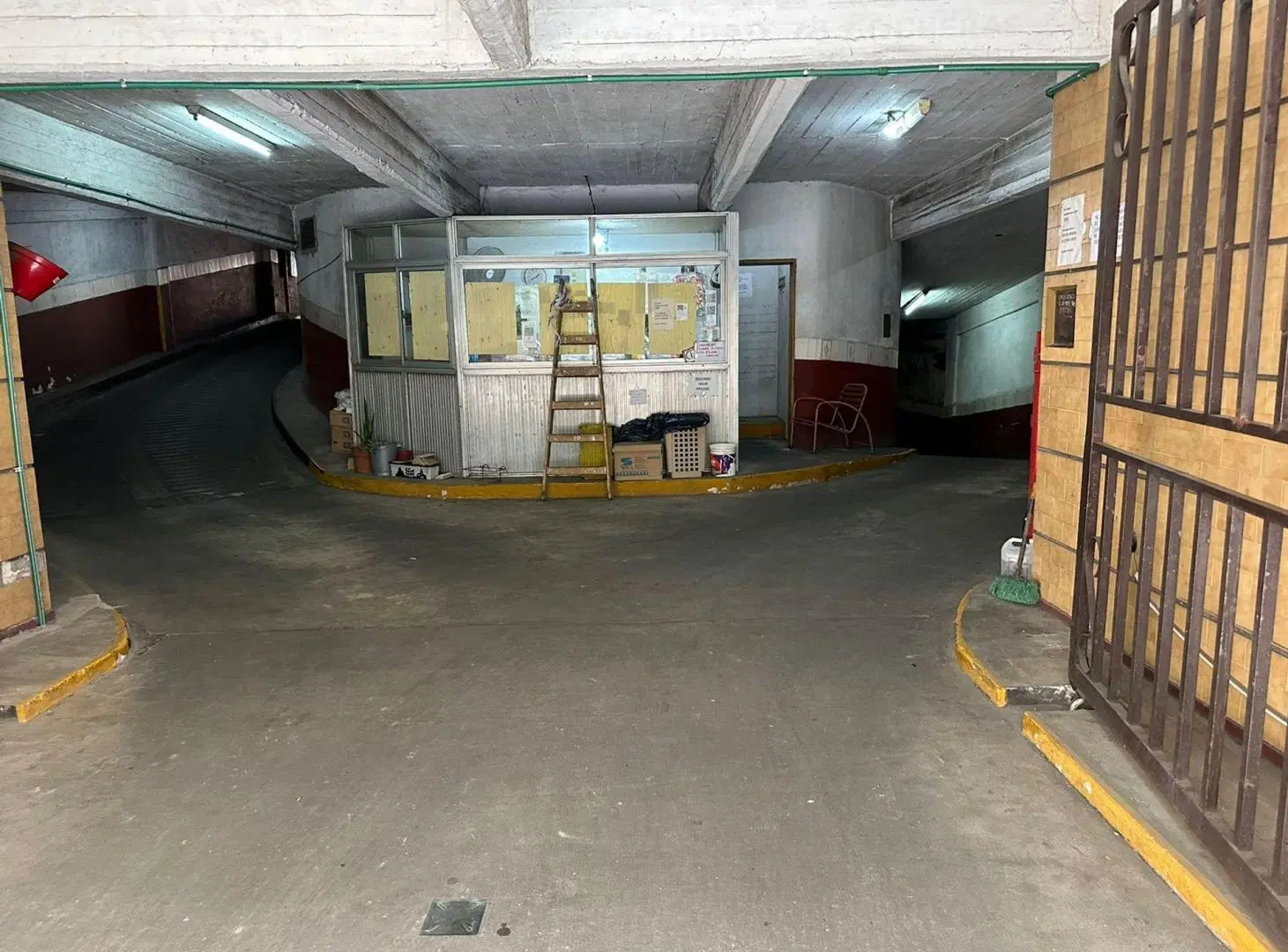 COCHERA EN MOLDES Y OLAZABAL EN VENTA 2