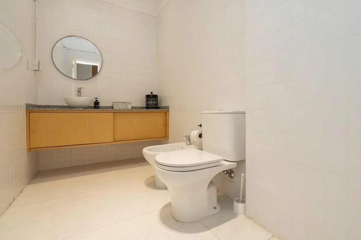 VENTA DE EXCLUSIVA OFICINA EN RECOLETA 2
