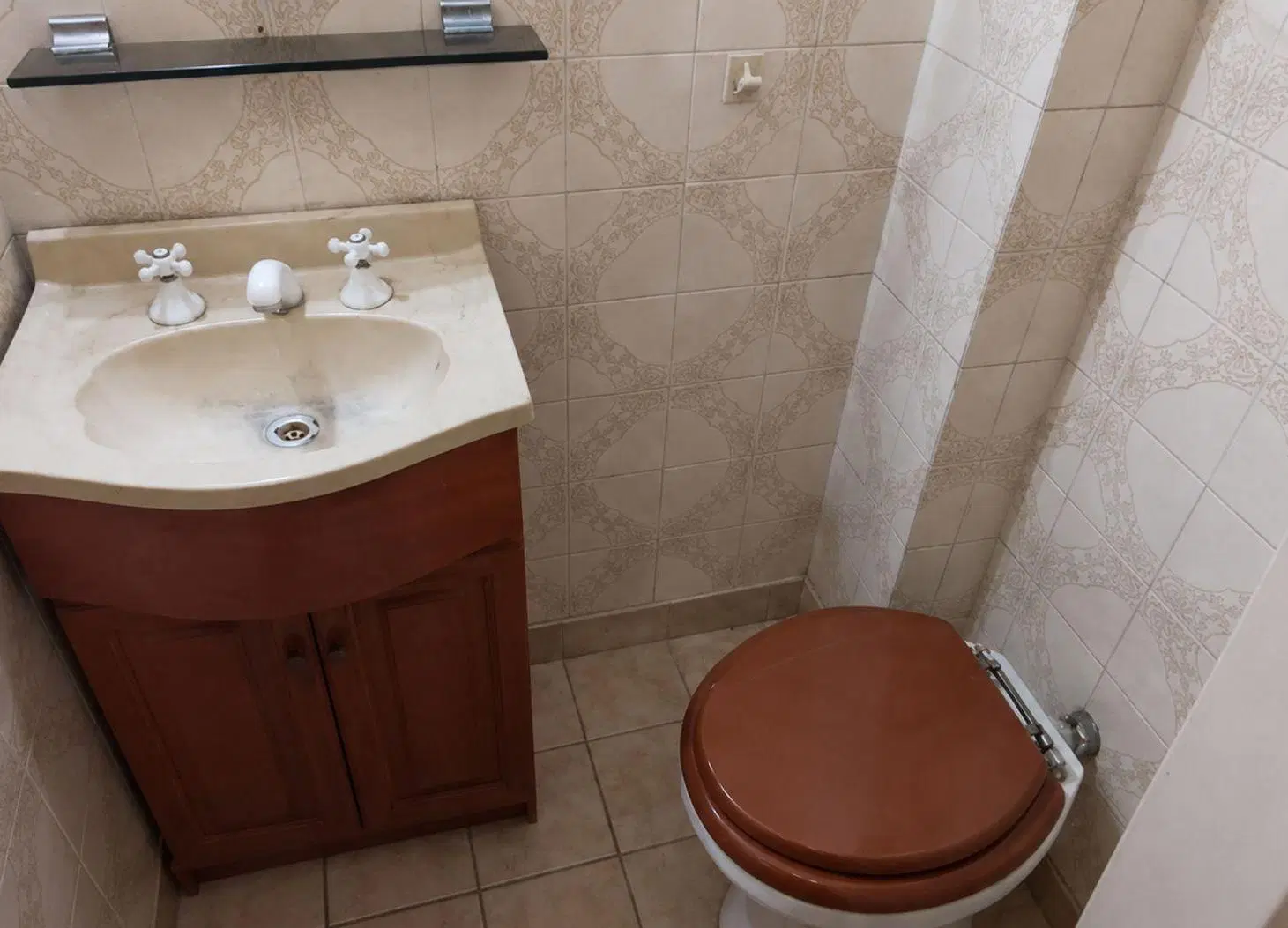 VENTA  DPTO 5 AMB BALCON  LAVAD OPC COCHERA FLORES 2