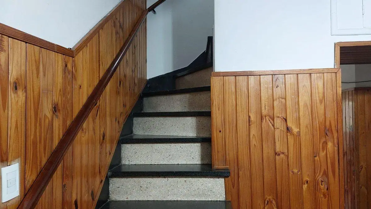 VENTA - CASA 6 AMB + LOCAL. APTA CREDITO. MORENO 8