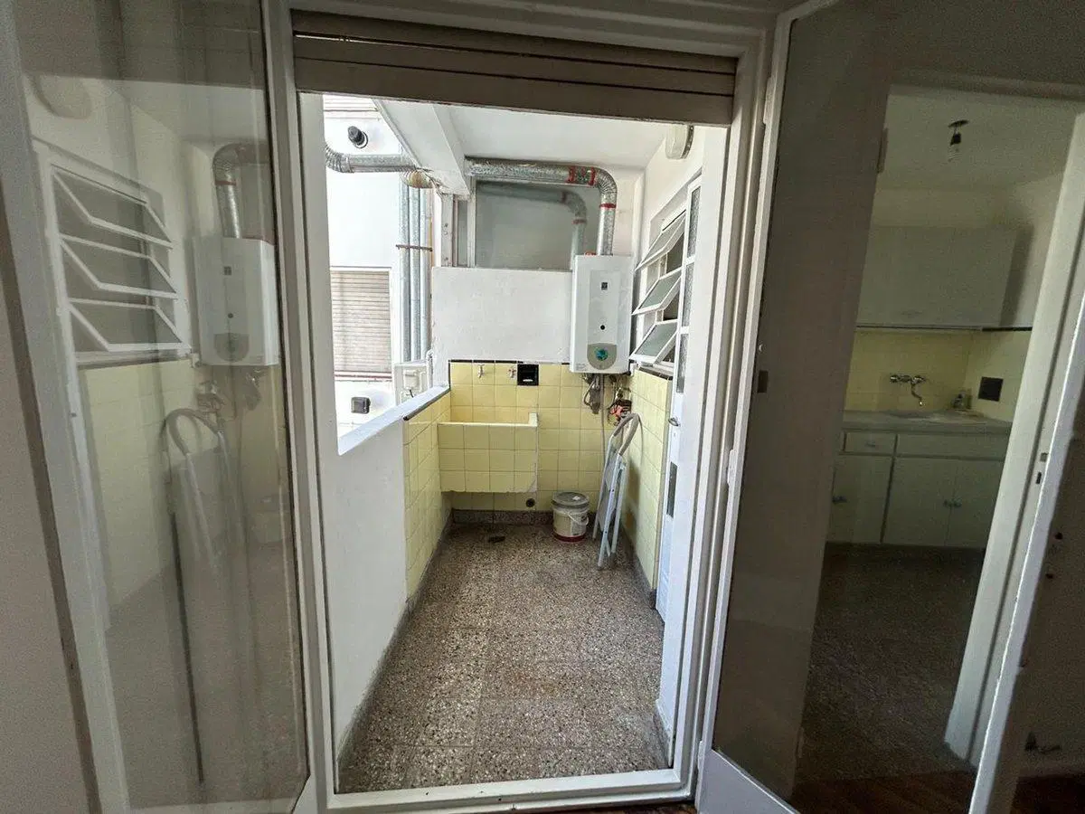 VENTA DEPTO 2 AMBIENTES EN COGHLAN 5