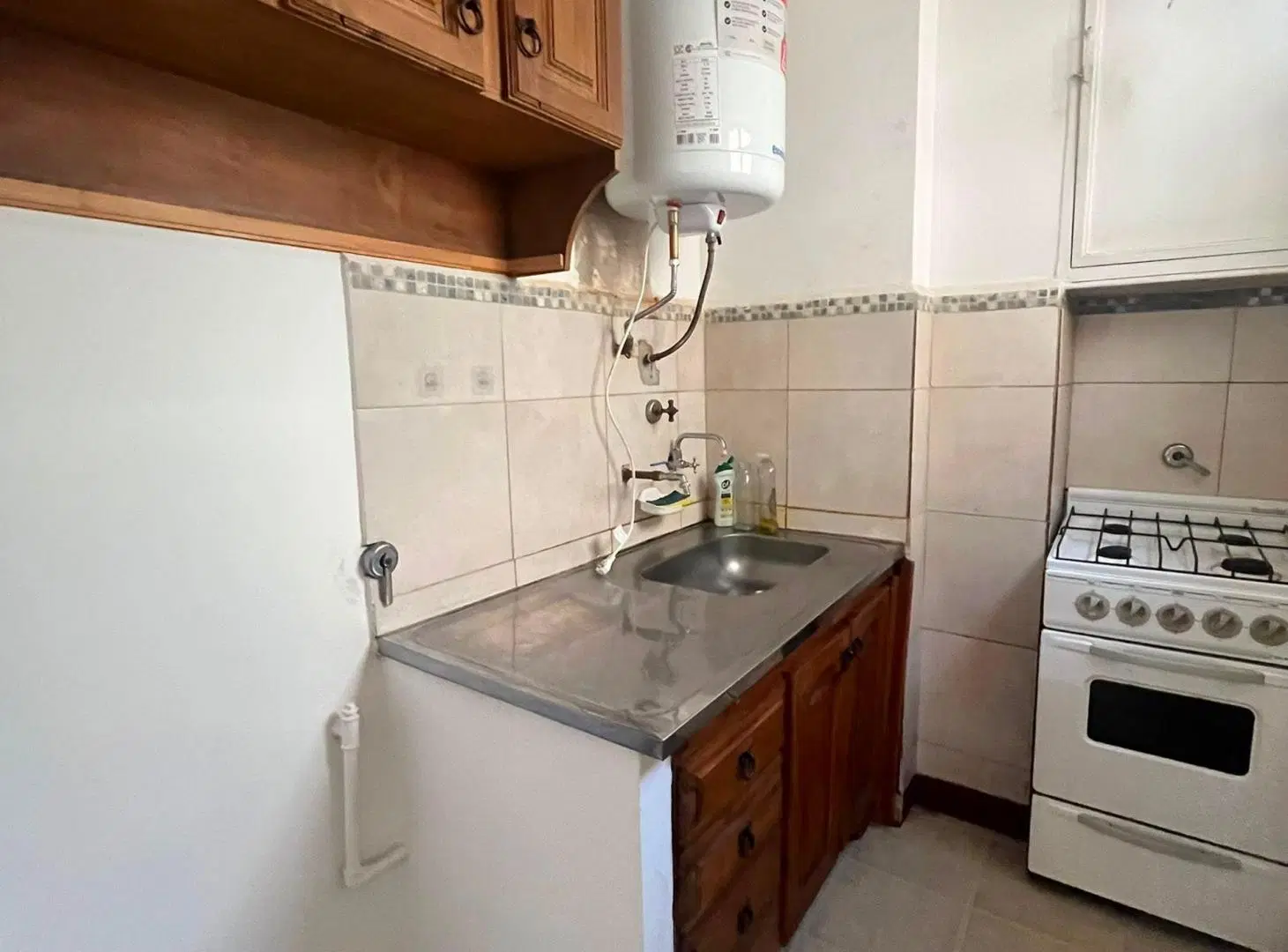 venta luminoso 2 ambientes almagro piso 2 escalera 4