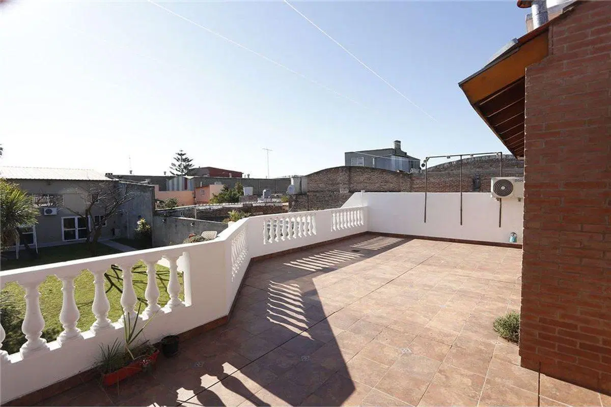 VENTA CASA 5 AMB LOTE / PROP SAN JUSTO 2