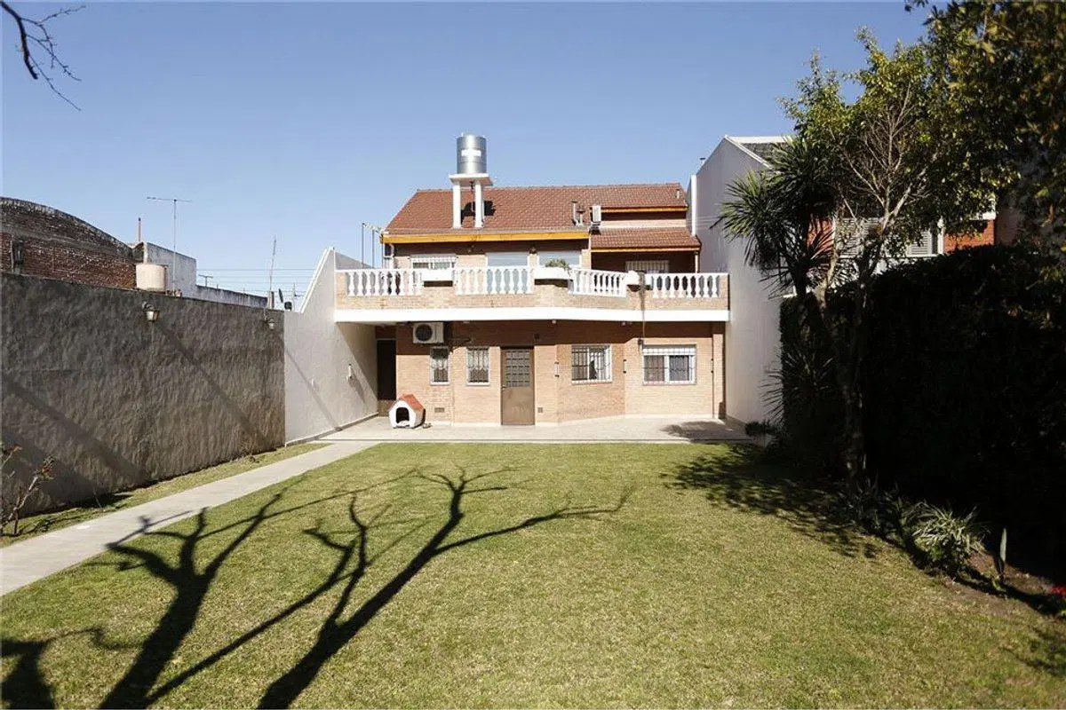 VENTA CASA 5 AMB LOTE / PROP SAN JUSTO 5