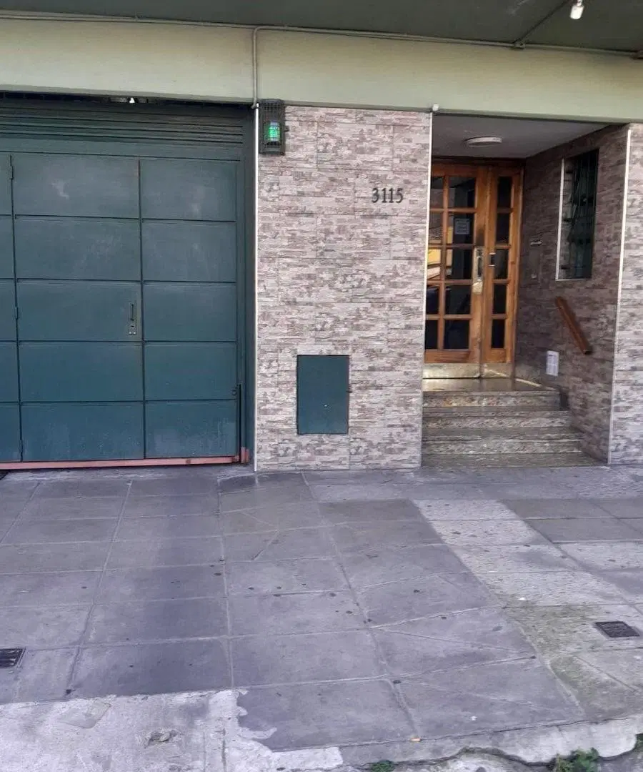 VENTA COCHERA  PB  FIJA CUBIERTA  PARQUE PATRICIOS 5