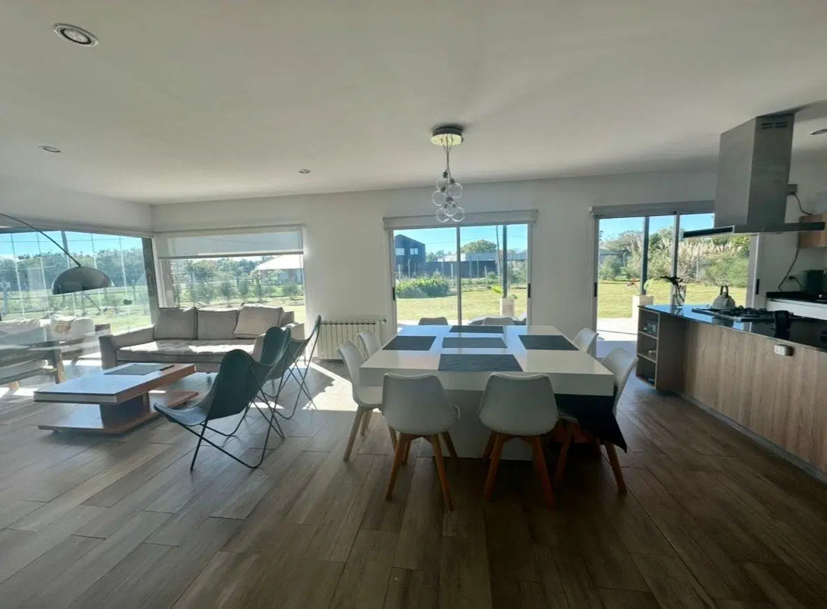 Casa en Venta Area 1 San Sebastián, Pilar, Zelaya 8