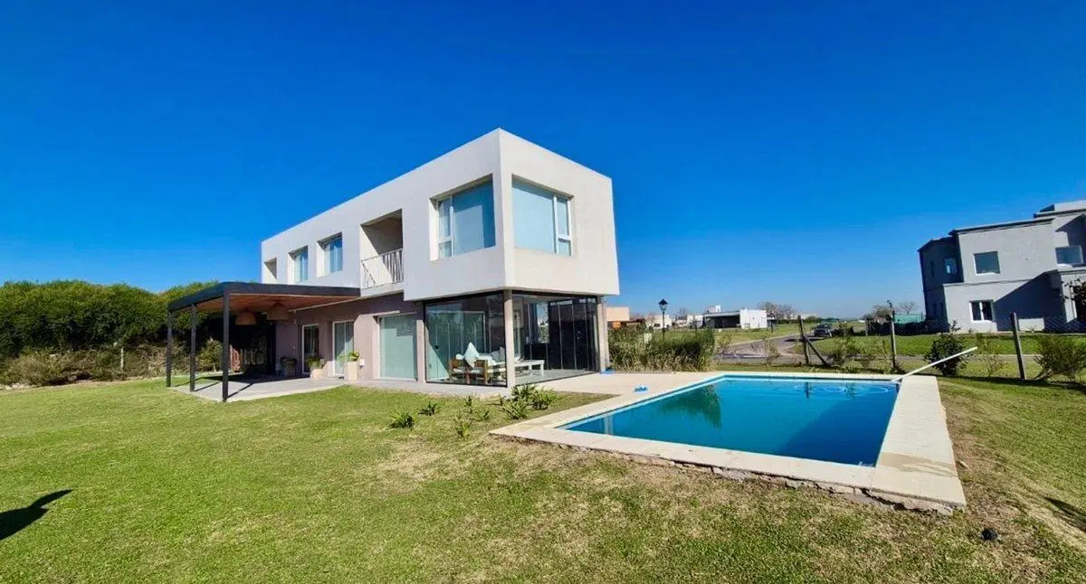Casa en Venta Area 1 San Sebastián, Pilar, Zelaya 4