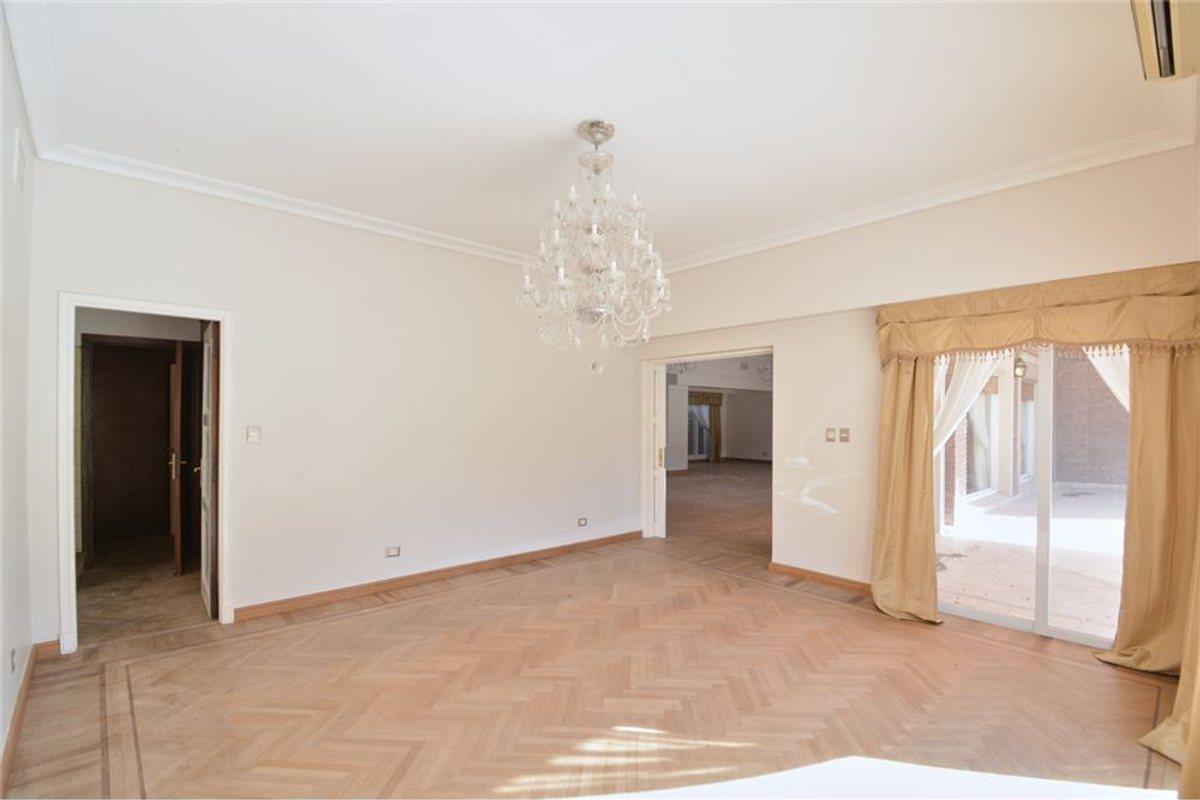 Foto de Venta importante Residencia Libertador al Río, imagen 5