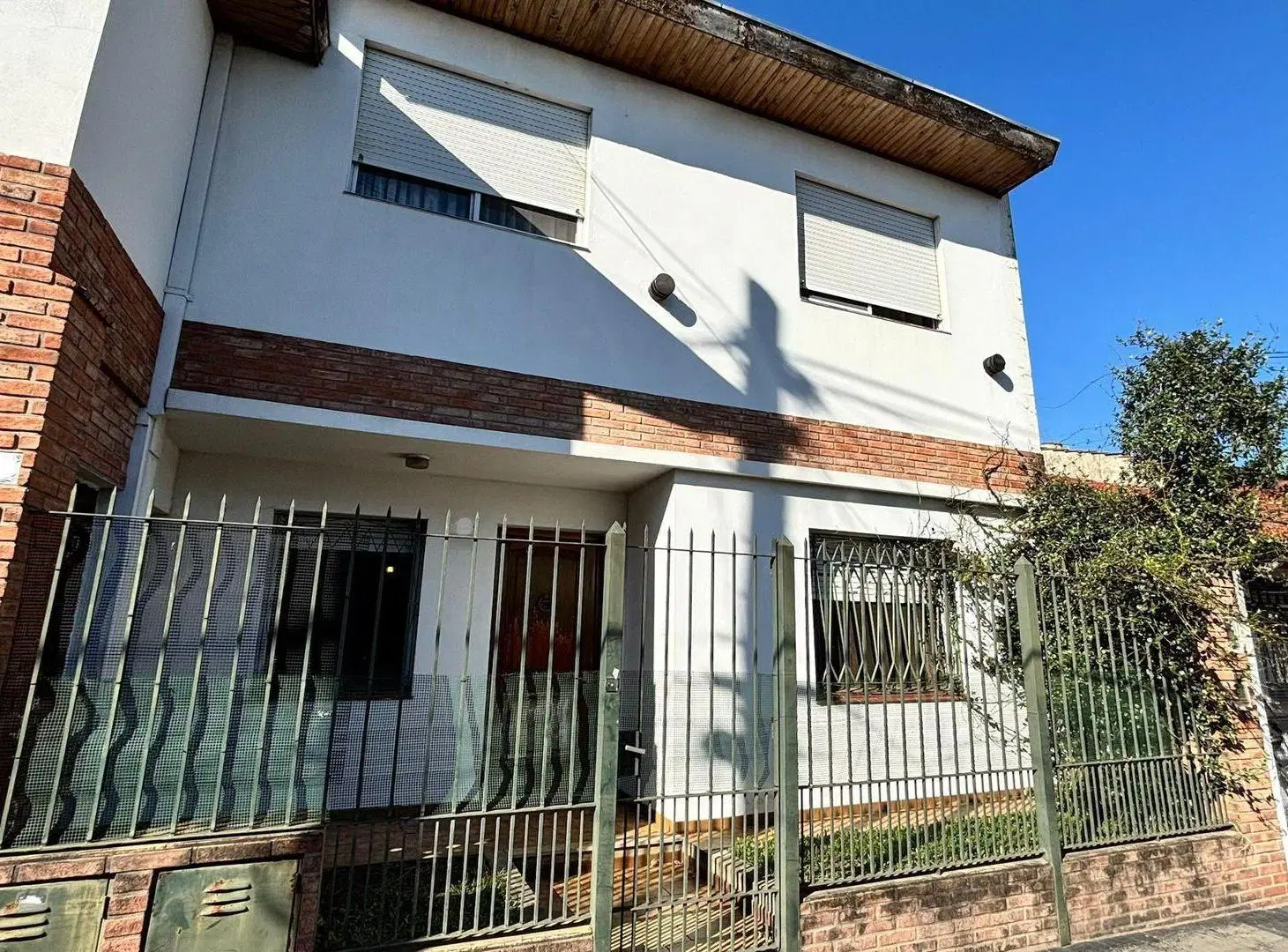 VENTA PH TIPO CASA 4 AMB OLIVOS  JARDIN QUINCHO 2