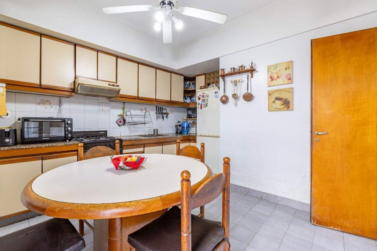 Foto de VENTA PH TIPO CASA 5 AMB. COCHERA.PARQUE SAAVEDRA, imagen 5