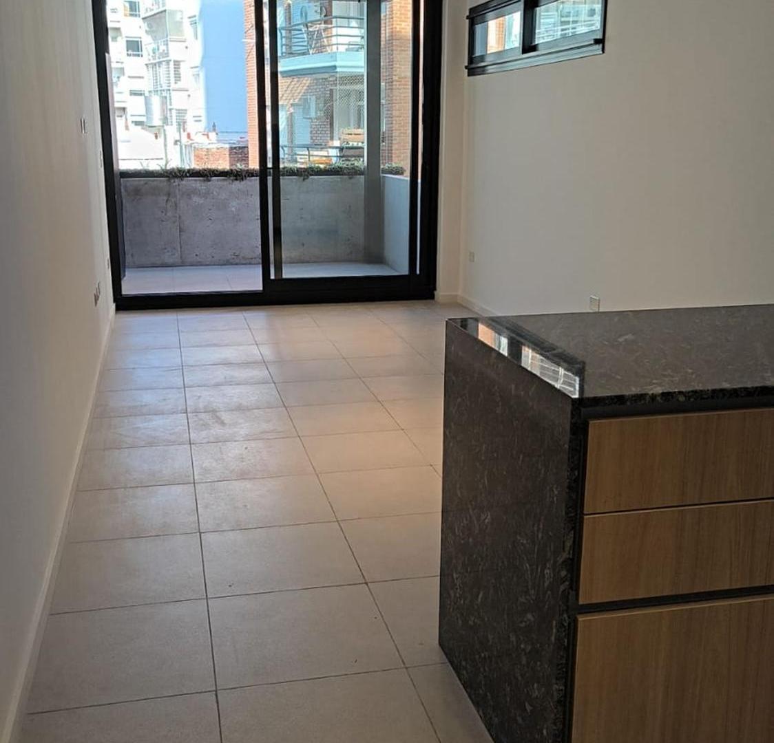 Foto de ALQUILER - MONOAMBIENTE C/BALCON - ALMAGRO, imagen 3