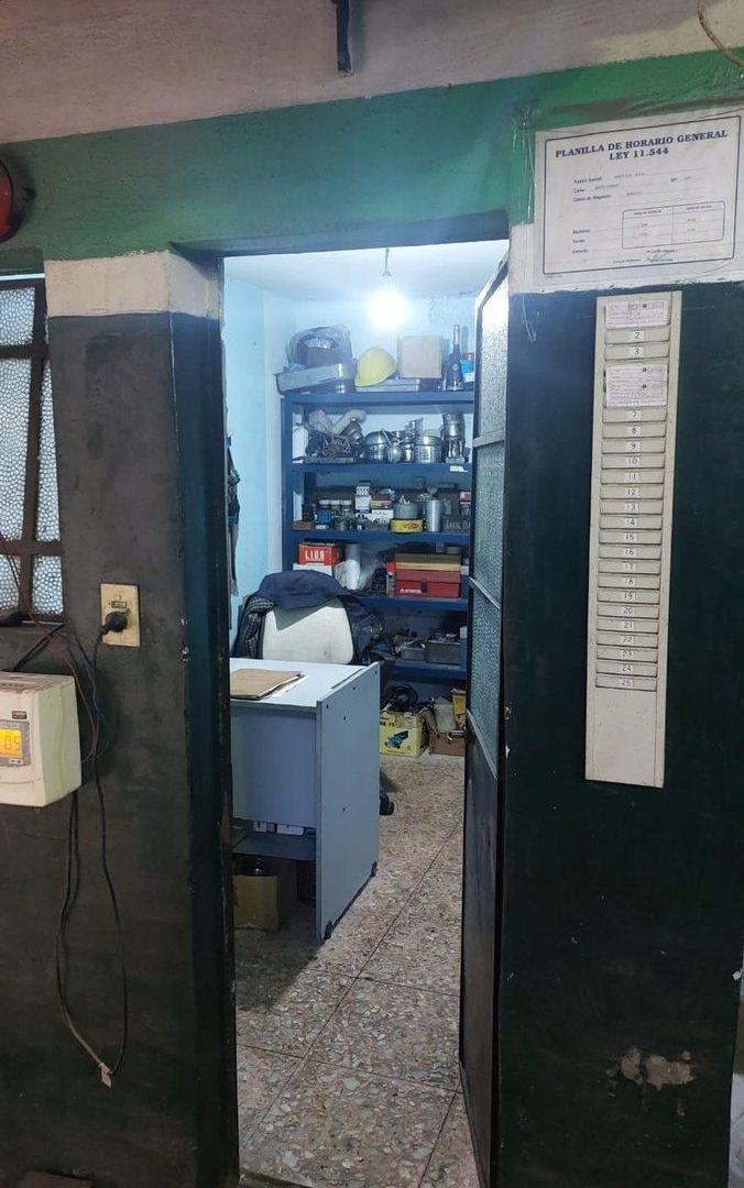 Foto de VENTA GALPON + VIVIENDA 3 AMB LAFERRERE, imagen 2