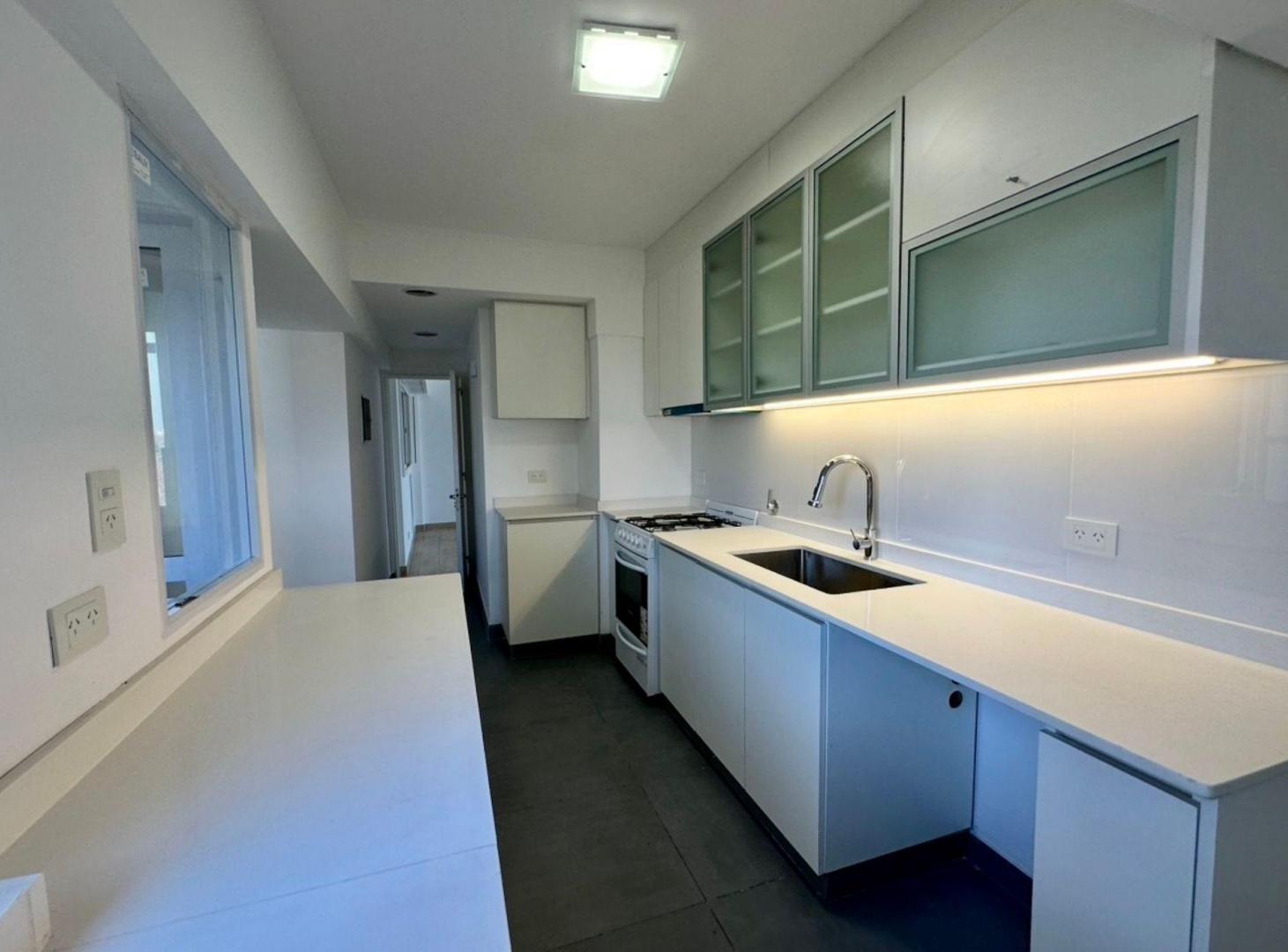 Foto de VENTA DEPTO 5 AMBIENTES CON COCHERA EN OLIVOS, imagen 3