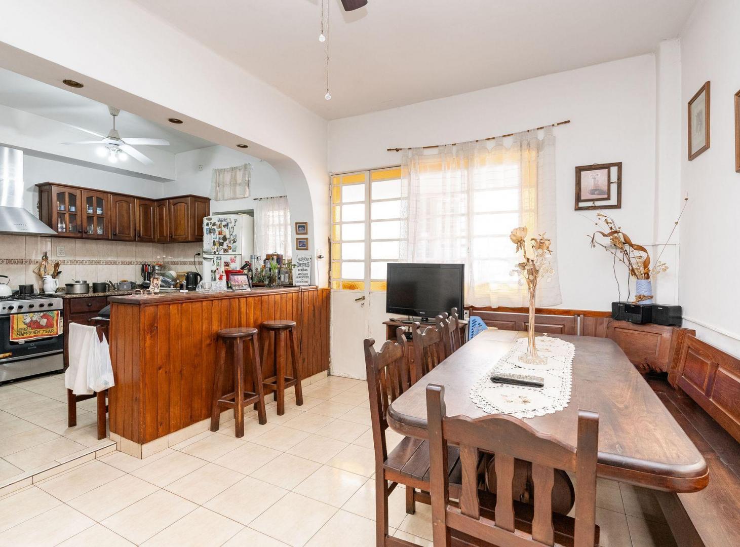 Foto de Venta casa con jardin, piscina, parrilla, imagen 3