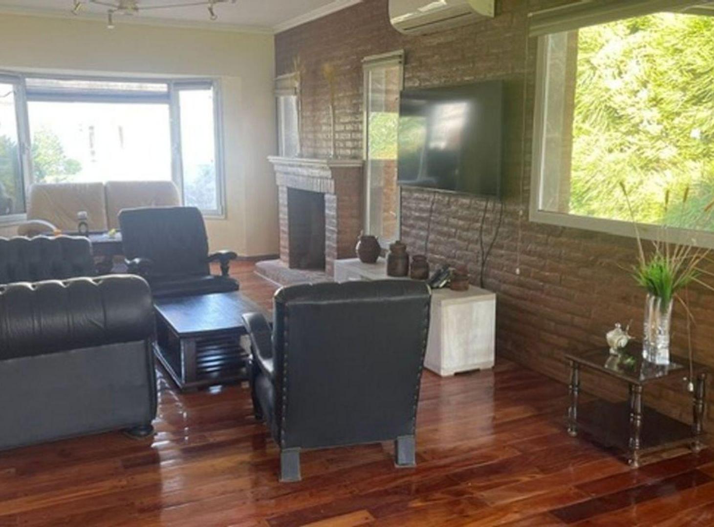 Foto de CASA EN VENTA BARRIO SETIEMBRE 6 AMBIETES, imagen 5