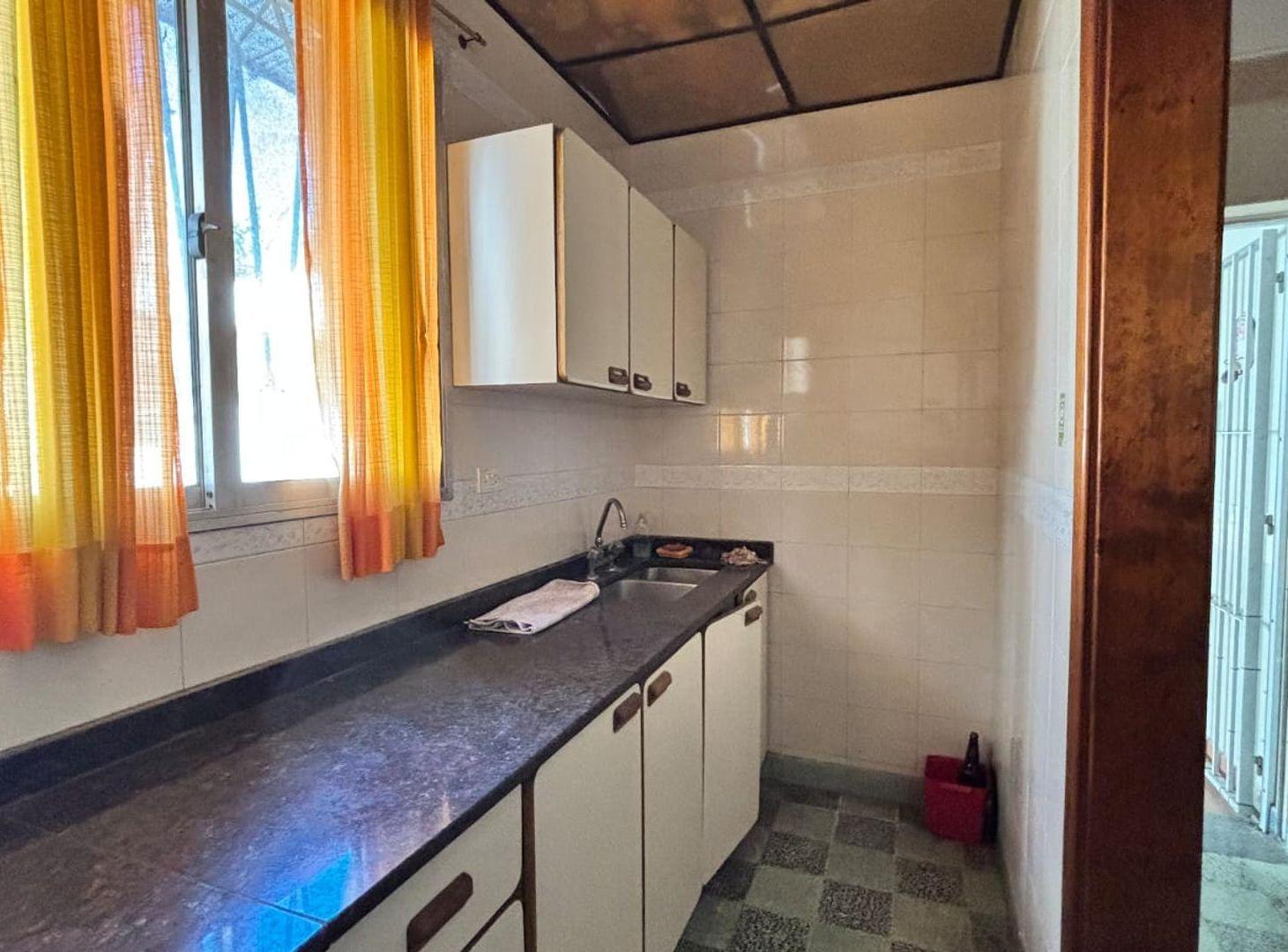 Foto de VENTA PH TIPO CASA 4 AMB OLIVOS JARDIN QUINCHO, imagen 5