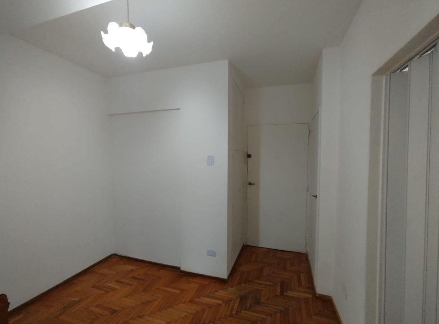 Foto de UN AMBIENTE CON BALCON EXCELENTE ESTADO, imagen 3
