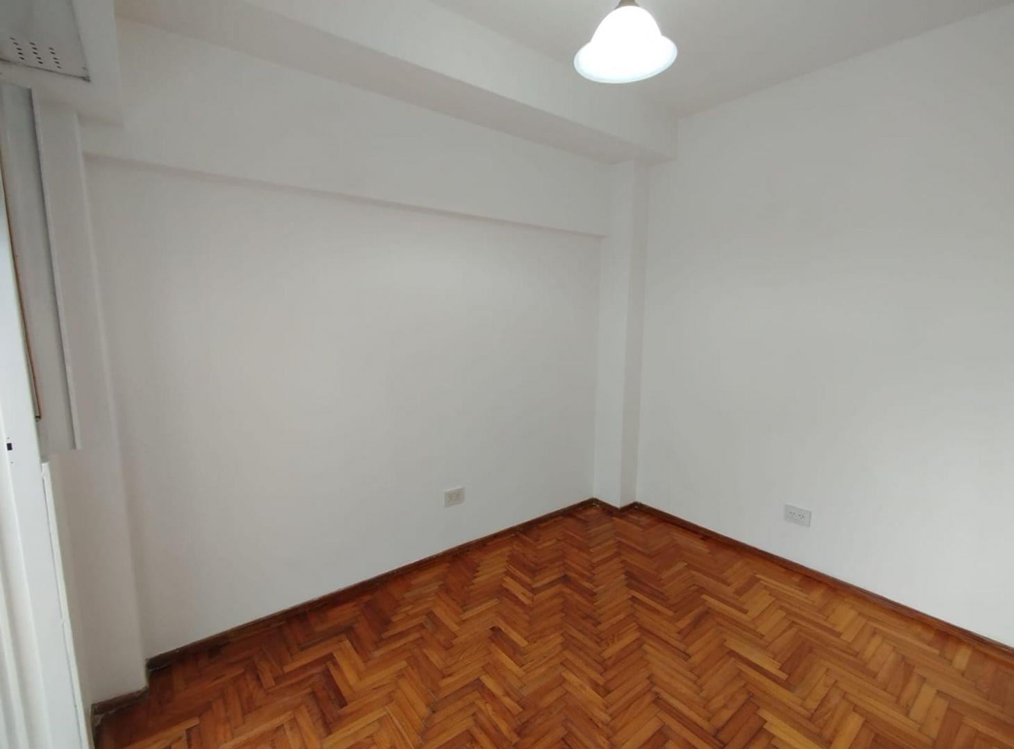 Foto de UN AMBIENTE CON BALCON EXCELENTE ESTADO, imagen 2