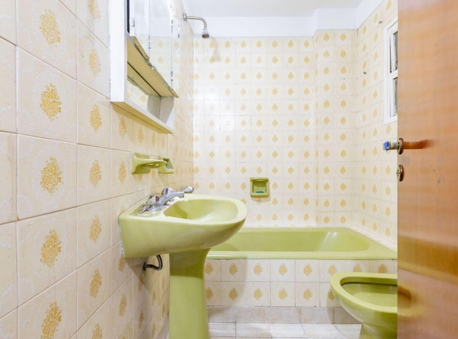 Foto de VENTA DEPTO 2 AMBIENTES OPORTUNIDAD VILLA URQUIZA, imagen 5