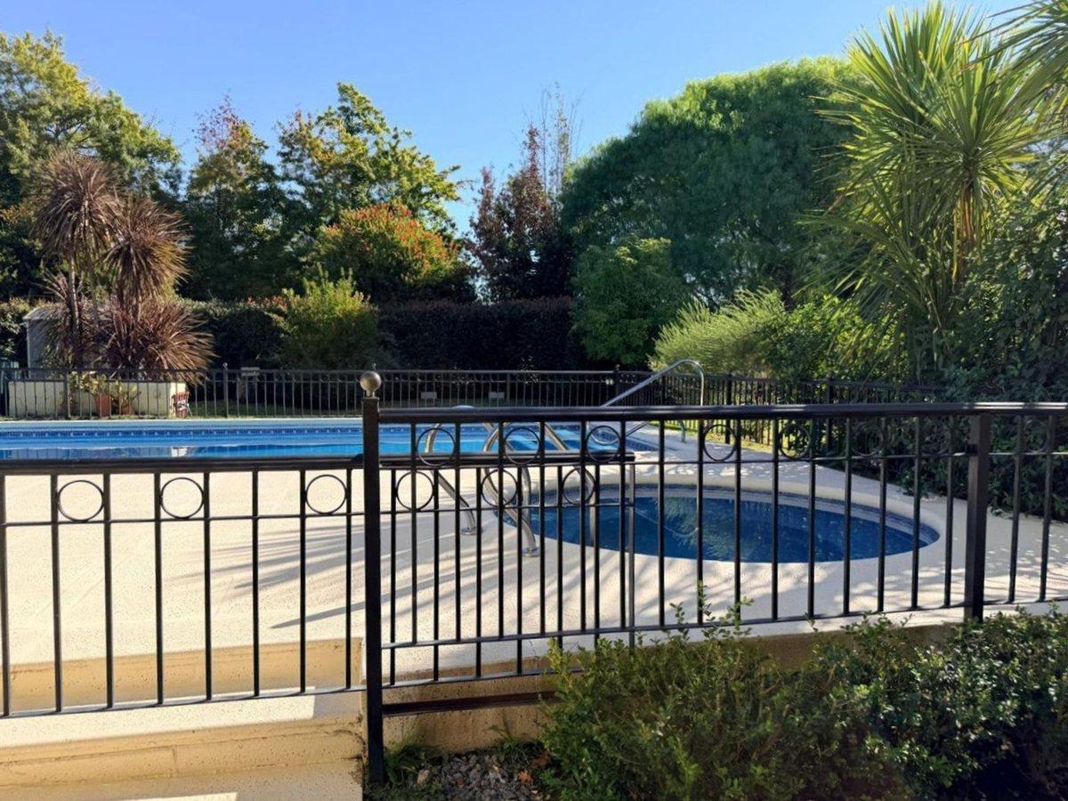Foto de VENTA CASA GOLFERS GRAN JARDIN Y PILETA 4 AMB, imagen 3