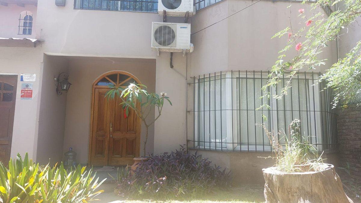 Foto de VENTA CASA 4 AMB CON QUINCHO S/LOTE PROPIO MORENO, imagen 2
