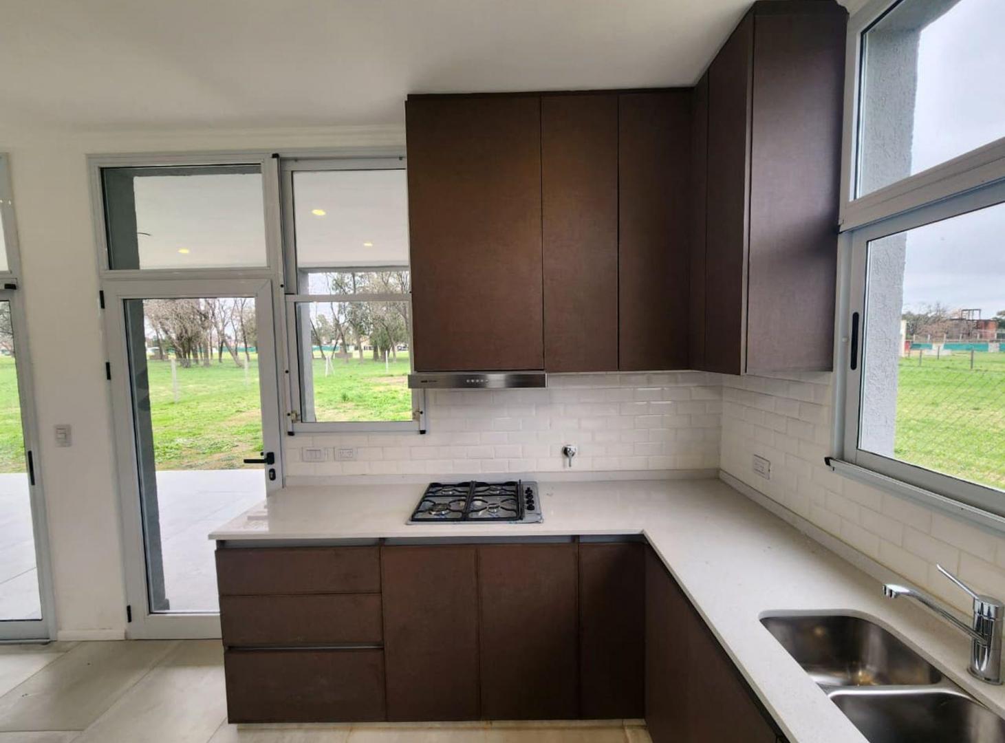 Foto de VENTA PROP A ESTRENAR 4 AMB B° ALTOS DE SAN JOSE., imagen 4