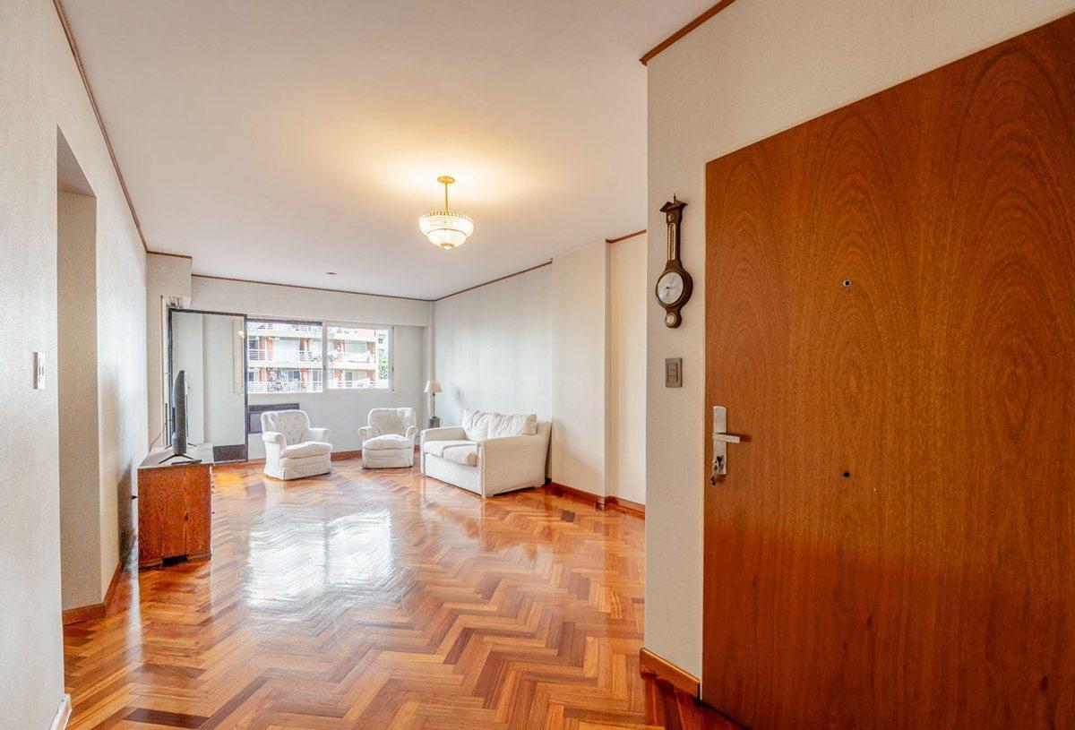 Foto de VENTA DEPARTAMENTO 4 AMBIENTES EN PALERMO, imagen 2