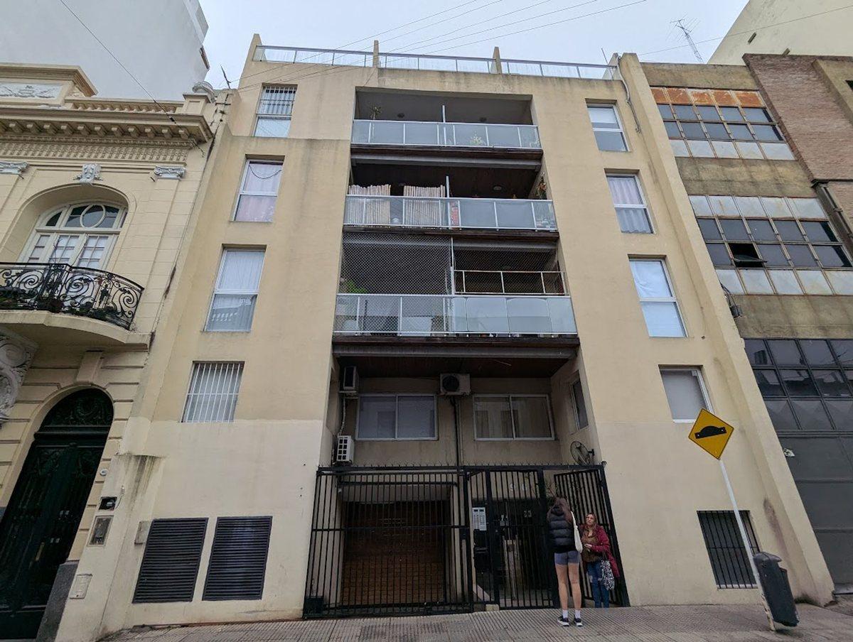 Foto de venta cochera en edificio San Telmo CABA, imagen 1