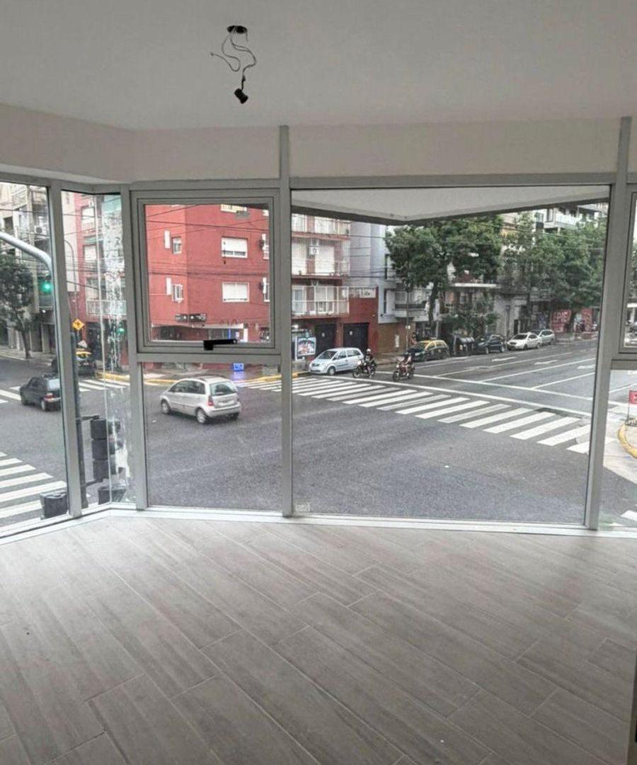 Foto de Alquiler local comercial +depto San Cristobal CABA, imagen 2